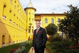 Four Seasons Hotels Istanbul’un Genel Müdürü Reto Moser oldu